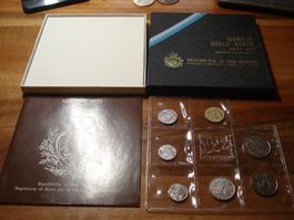 San Marino, 1973, Set Münzen 1 bis 100 Lire, mit Beschrieb