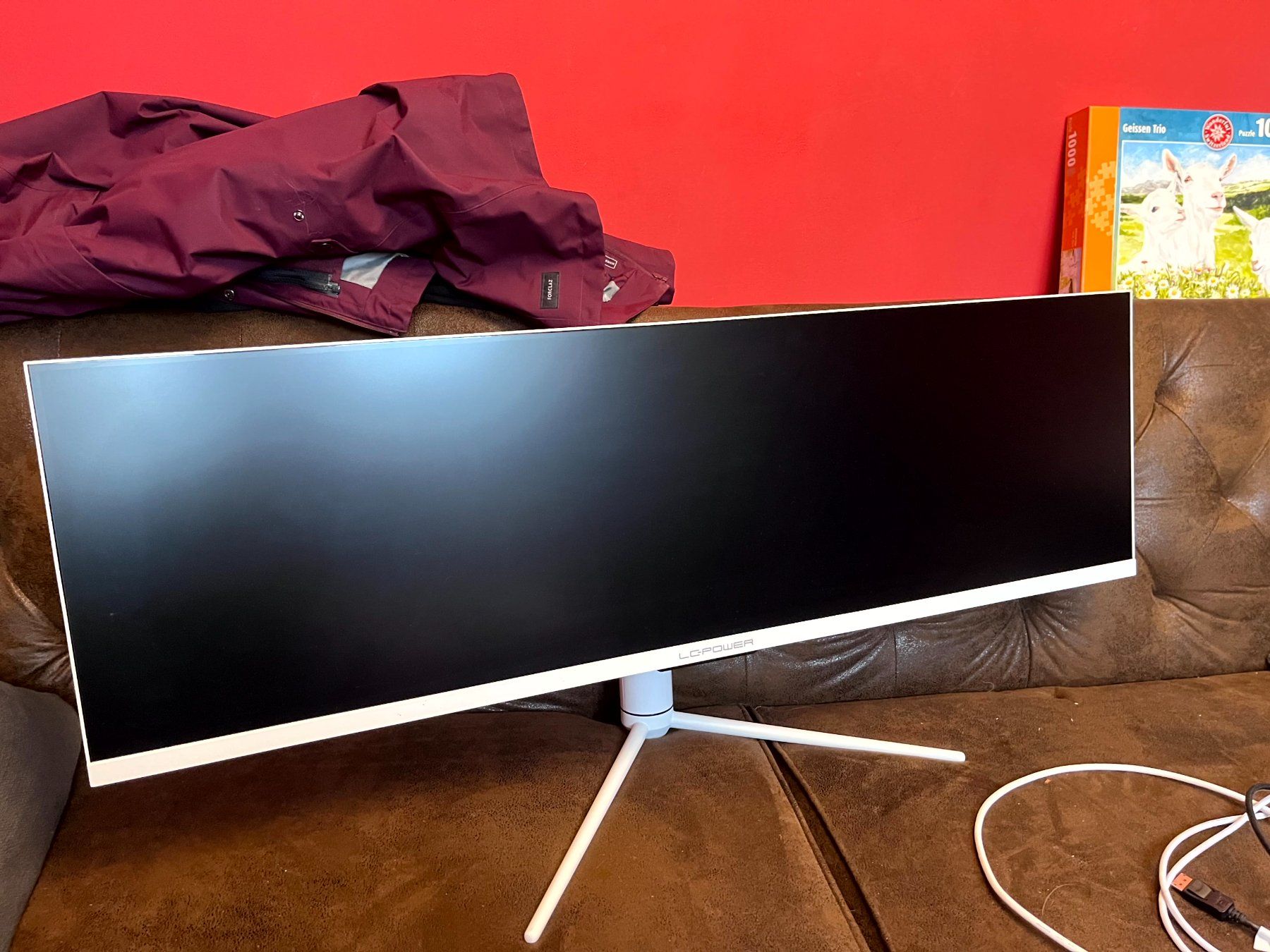 Ecrans: Écran PC plat LED 44" – D'occasion à Châbles FR par Forester4