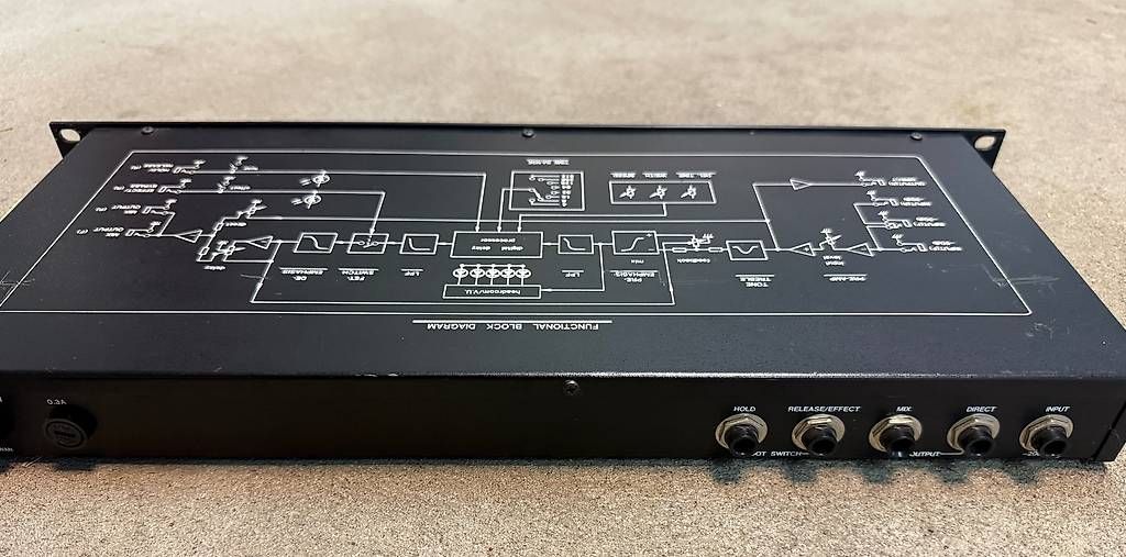 Instruments de musique: Vintage Digital Delay Monarch EEM-3000 – D'occasion à Hägendorf par AdlerTom 1