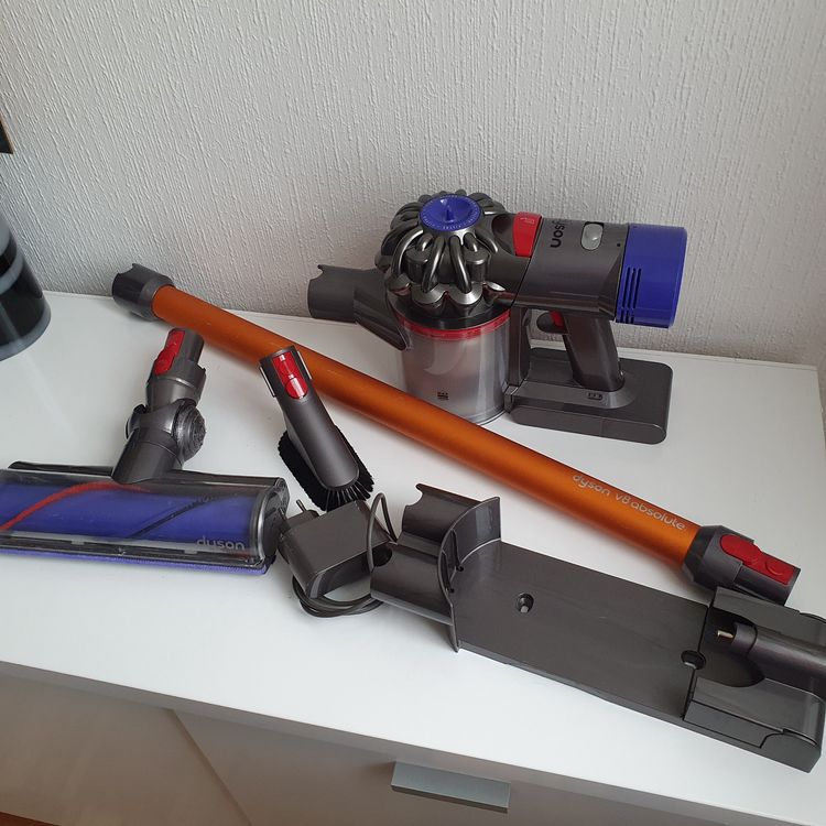 Dyson V8 | Kaufen auf Ricardo