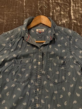 Hilfiger Denim Jeanshemd Paisley Muster Grösse XS gebraucht
