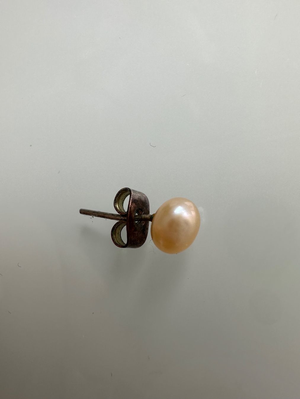 Ohrringe & -stecker: Einzelner Ohrring mit Perle in beige Farbe – Gebraucht aus Uster von Monika_OB 3
