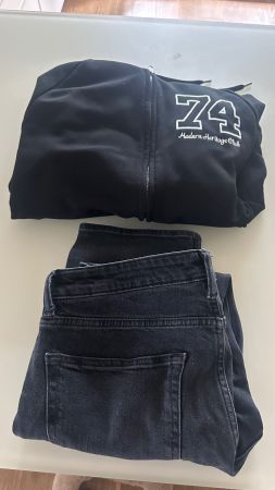 Paket Jeans 32/32- schwarz- und Kapuzenjacke -schwarz