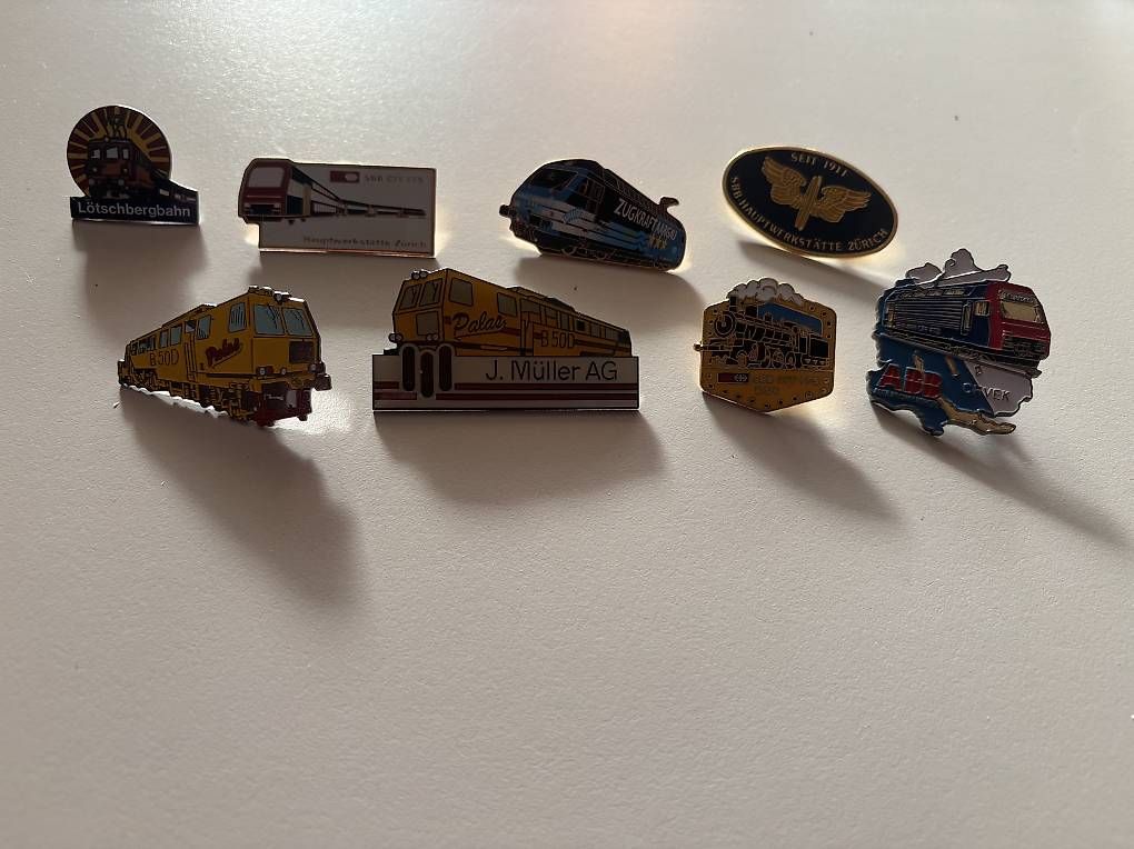 Placchette & Badge: Div Pins, LkW, Eisenbahn – Usato da Aristau venduto da PP_swiss 2