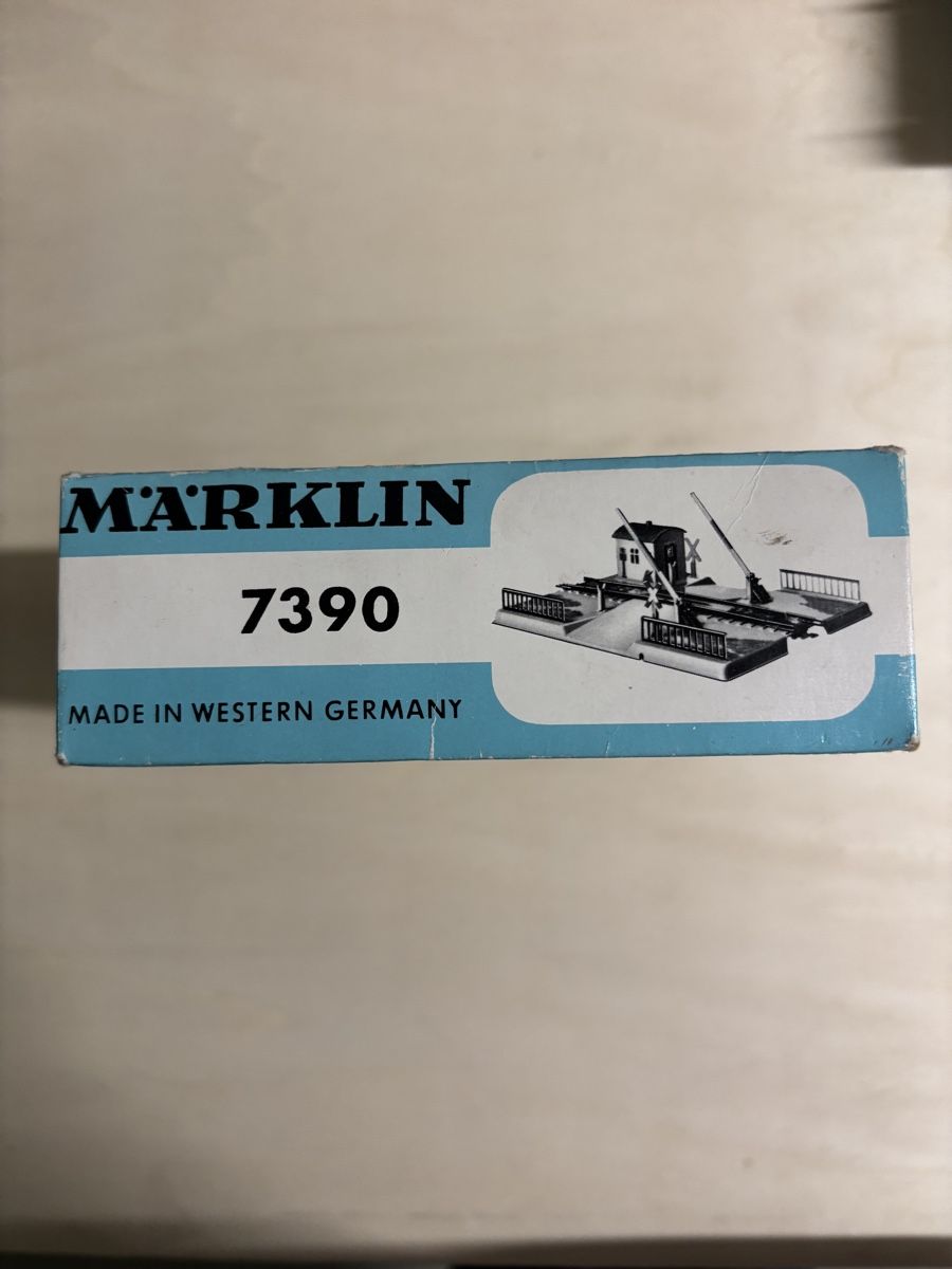 Märklin Modellini di ferrovie: Märklin Bahnübergang 7390 - Top – Usato da Zürich venduto da steuer2014 3