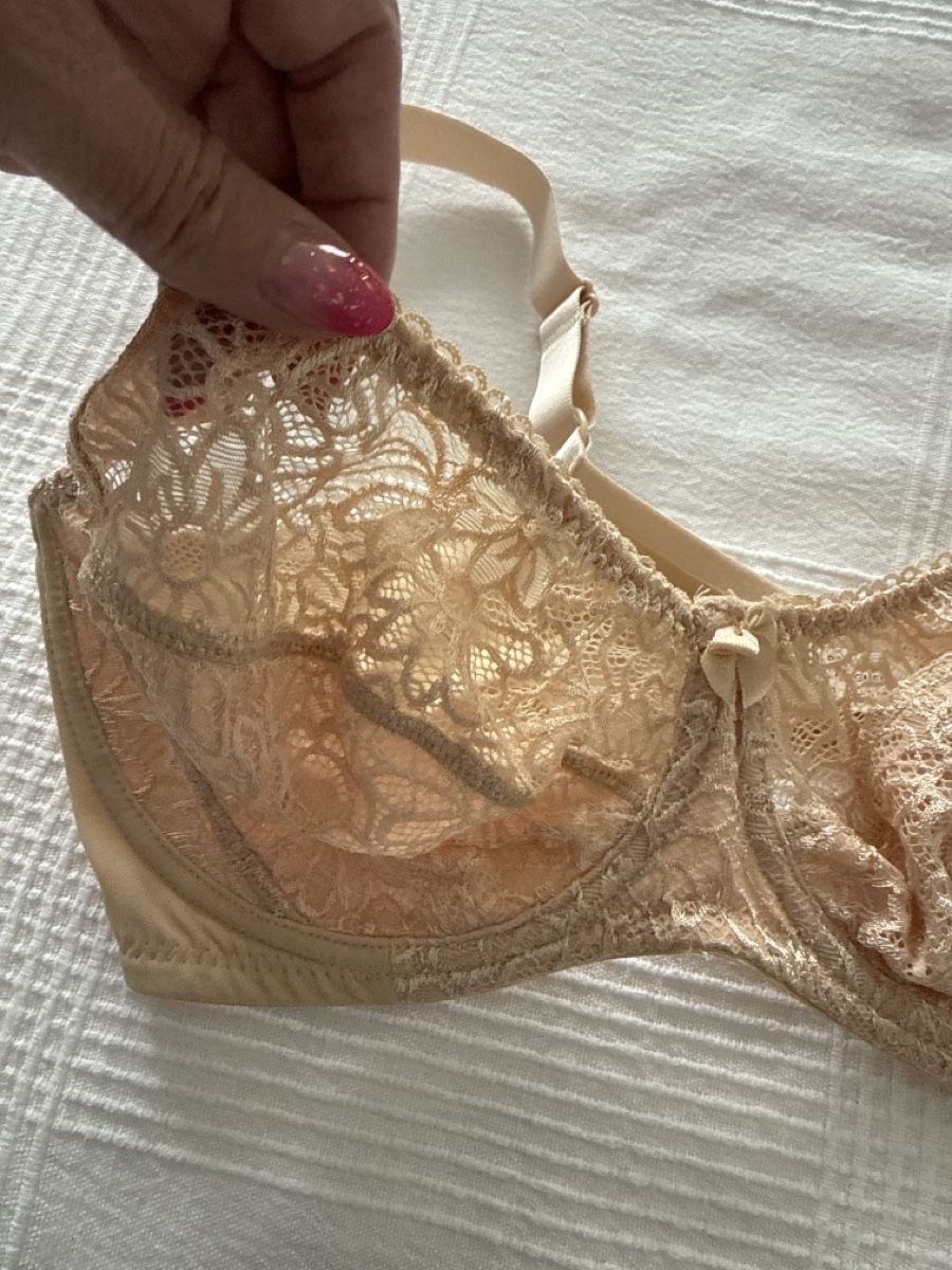 Altra biancheria intima: NEUWERTIG***BH BEIGE,Gr. 90***SUPER GESCHENK*** – Nuovo (secondo la descrizione) da Zürich venduto da Ceca52 1