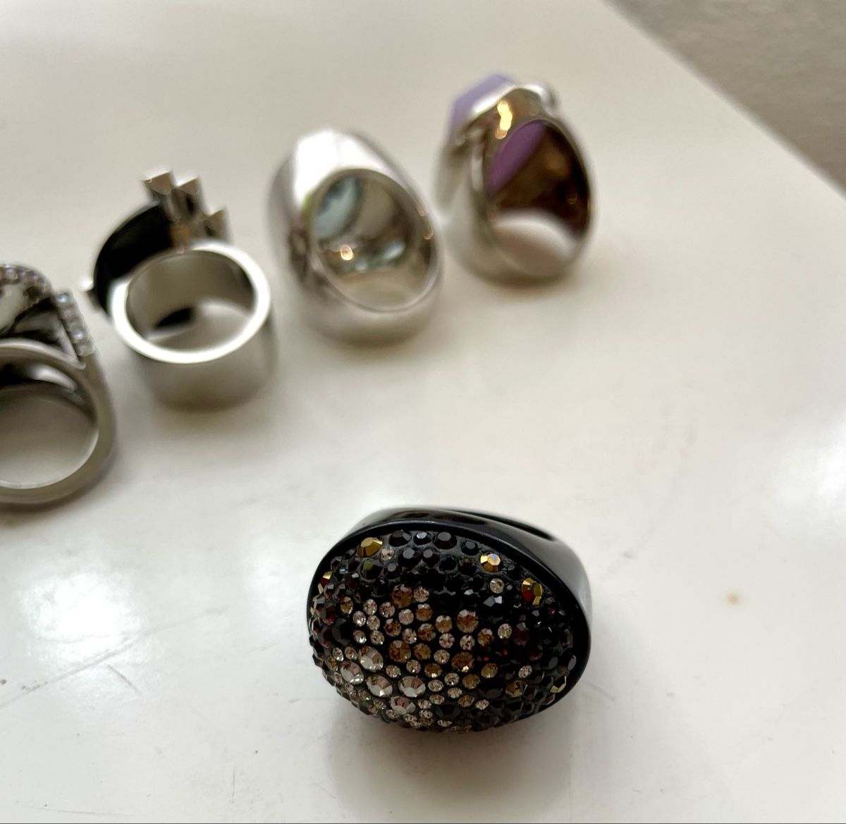 Swarovski Anelli: Konvolut SWAROVSKI Ringe, Gr.52 – Usato da Meilen venduto da delta-da-spica 8
