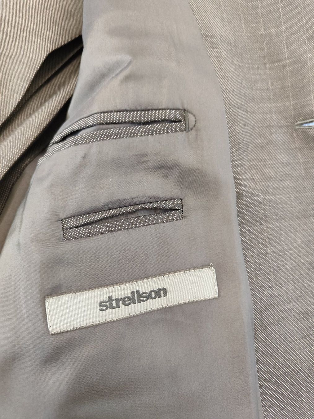 Strellson Completi: Herren Strellson Anzug GR 52 – Usato da Langnau am Albis venduto da Judithsebi 4