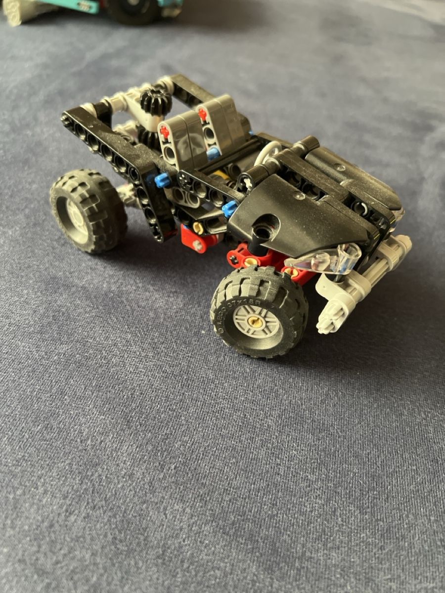 Lego Kit di costruzioni: LEGO Technic Auto Set 42103 guter Zustand – Usato da Steinhausen venduto da Findus2014 2