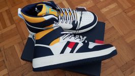 Tommy Hilfiger Mid Basket Gr.42,Leder.