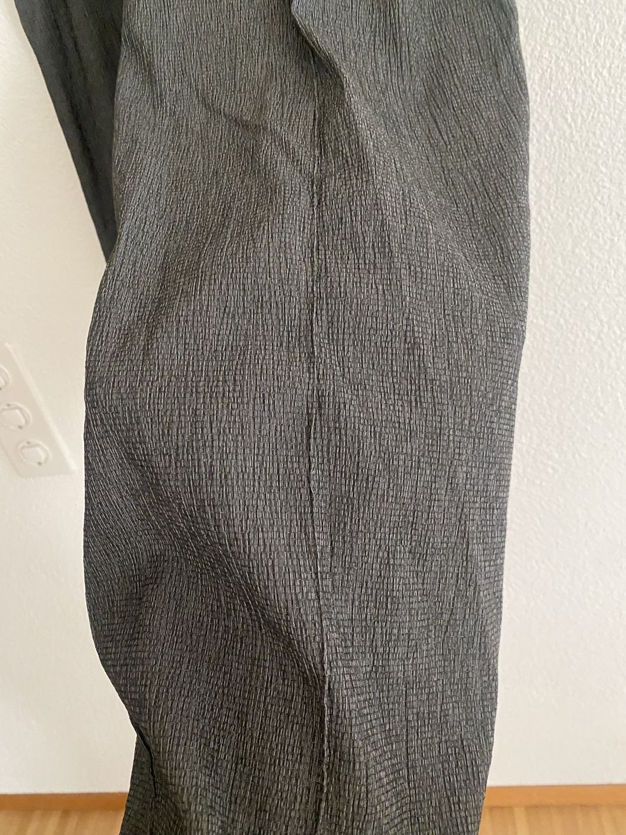 H&M Hosen: Grau melierte Stoffhose H&M – Gebraucht aus Luzern von champagnelaury 2