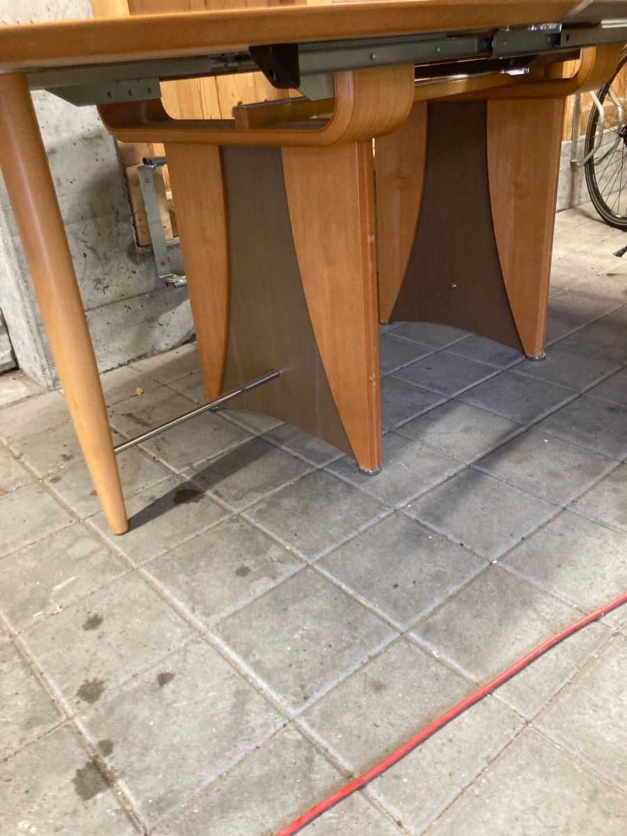 Tables: Tisch – D'occasion à Felsberg par tan_rf6s 6