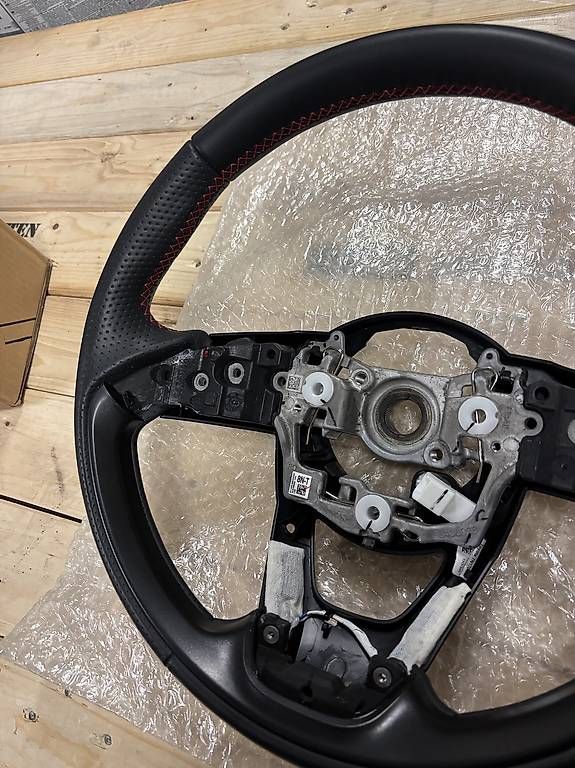 Trattori: Lenkrad Yaris GR-S XP21  – Usato da Uttigen venduto da sch_7pgr 2