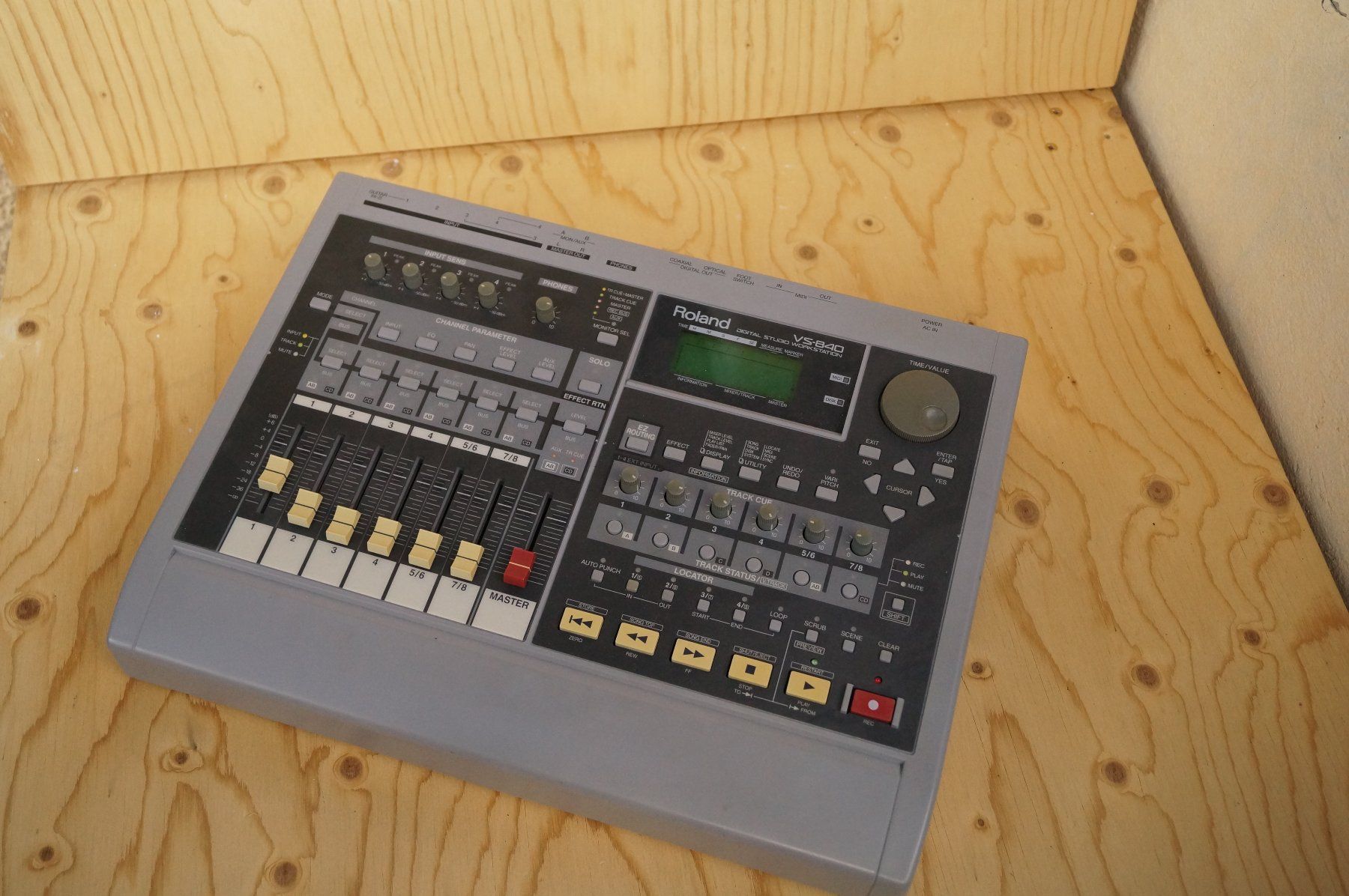 Roland Registratori: Roland VS-840 Digital Studio Workstation – Usato da Trimbach venduto da LordNeveris 2
