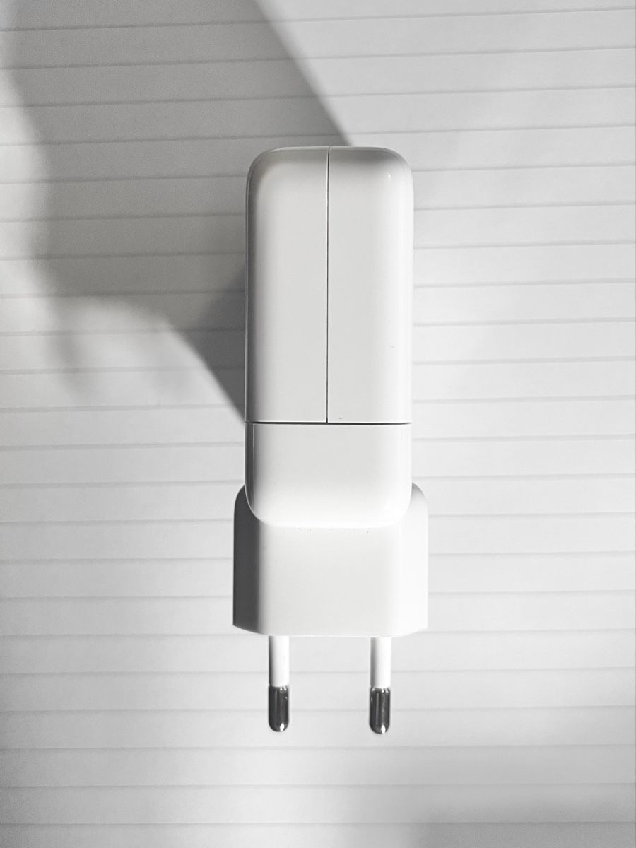Apple Unità & Adattatore: Apple 70W USB-C Chargeur - Power Adapter – Nuovo (secondo la descrizione) da Genève venduto da guillemm 2