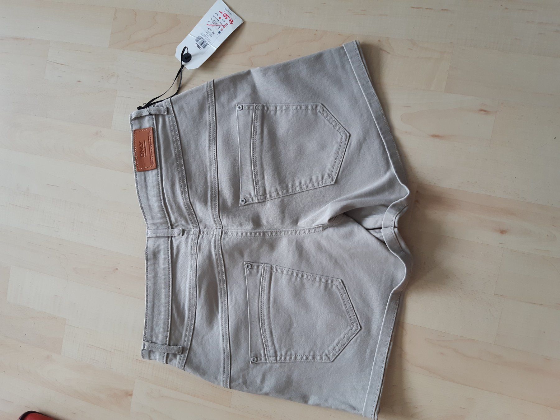 Jeans: Shorts 38 – Nuovo e nell'imballaggio originale da Nebikon venduto da Haidihooo 1