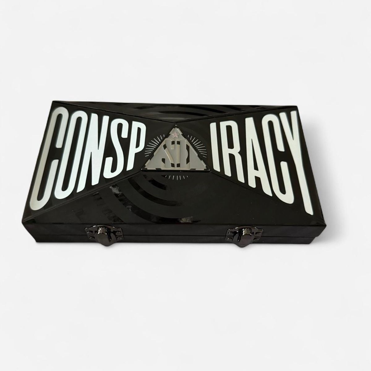 Make-up: Jeffree Star Conspiracy Eyeshadow Palette  – Nuovo (secondo la descrizione) da Basel venduto da 1moonstar 2