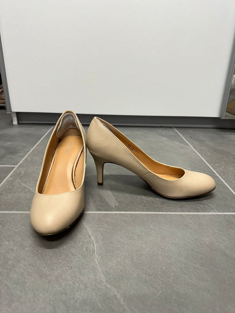 Scarpe da donna: Pumps beige, Grösse 38 – Usato da Stäfa venduto da RedWings13