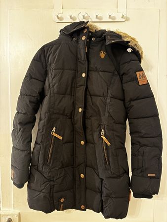 Marikoo Damen Winterjacke schwarz Grösse S neu mit Etikett