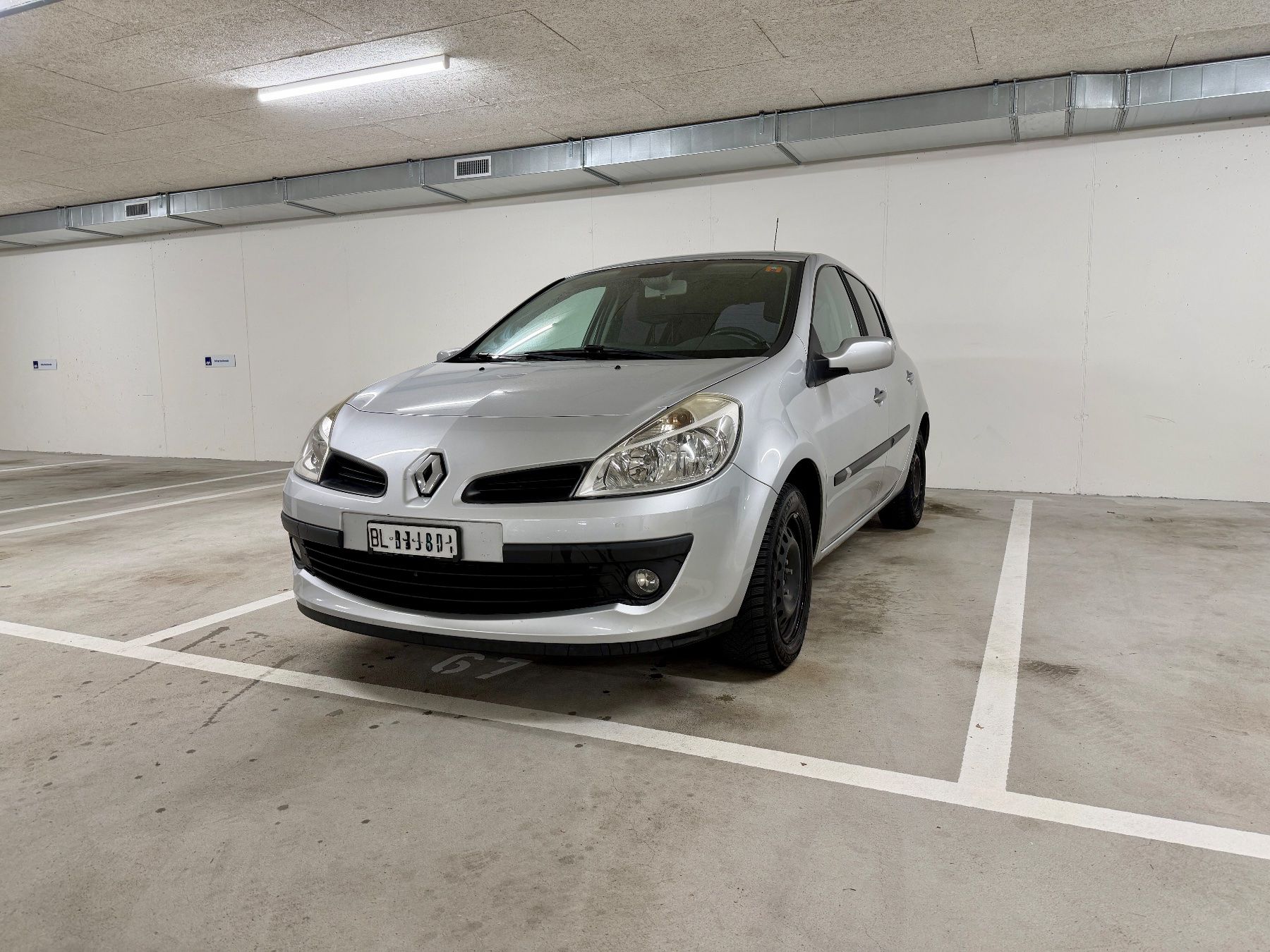 Renault Autos: Renault Clio 2.0 – Défectueux à Reinach BL par PH005