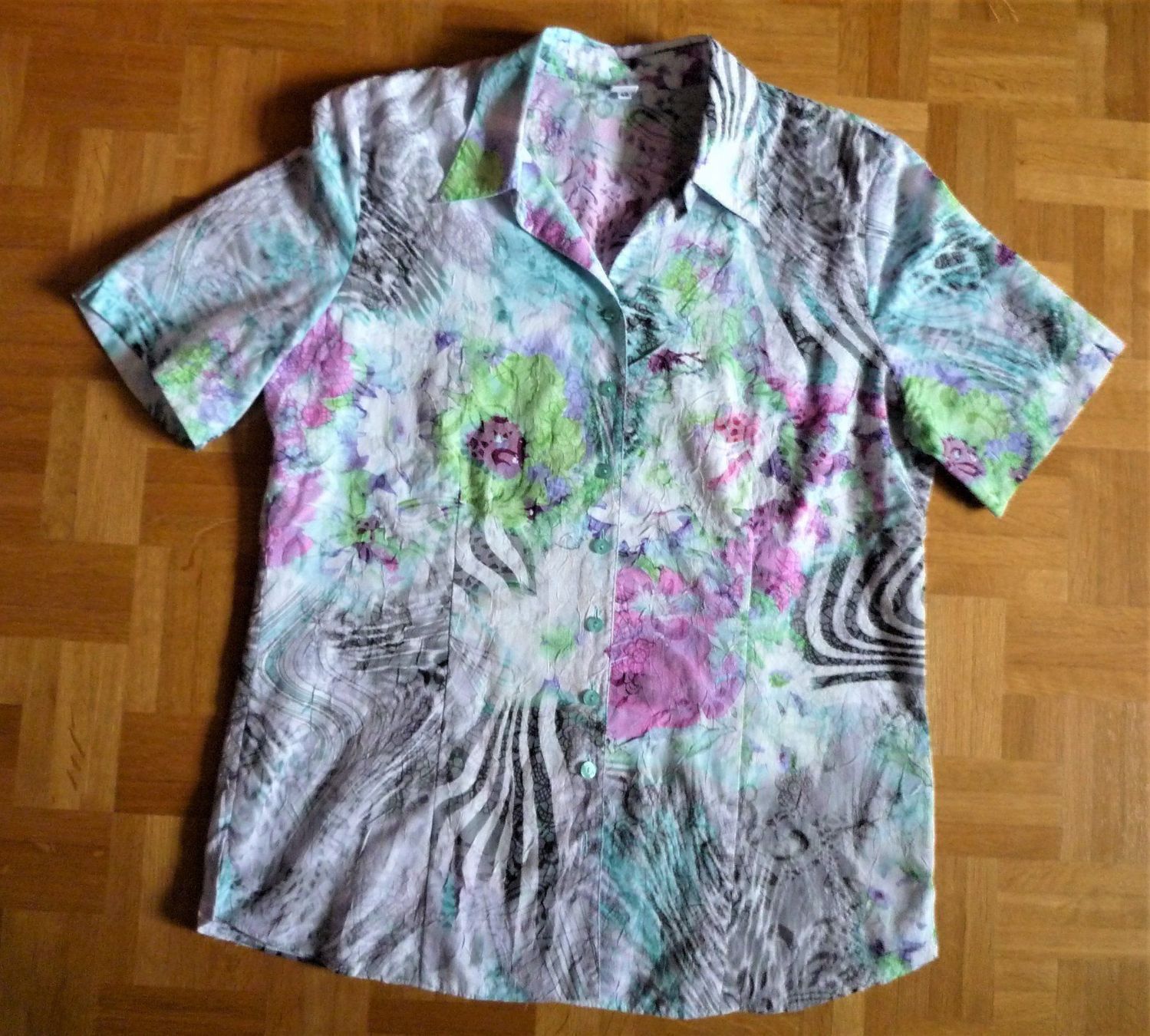 Camicette: Bluse, kurz Arm, bunt – Usato da Rafz venduto da Sonnenblume305