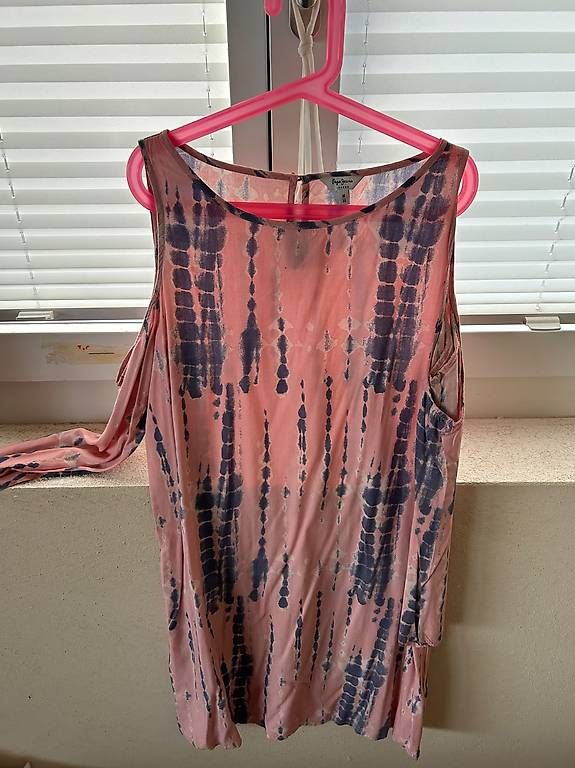 Pepe Jeans Robes: PEPE JEANS KLEID ROSA MIT BATIKMUSTER – D'occasion à Kriens par nat_9dyh