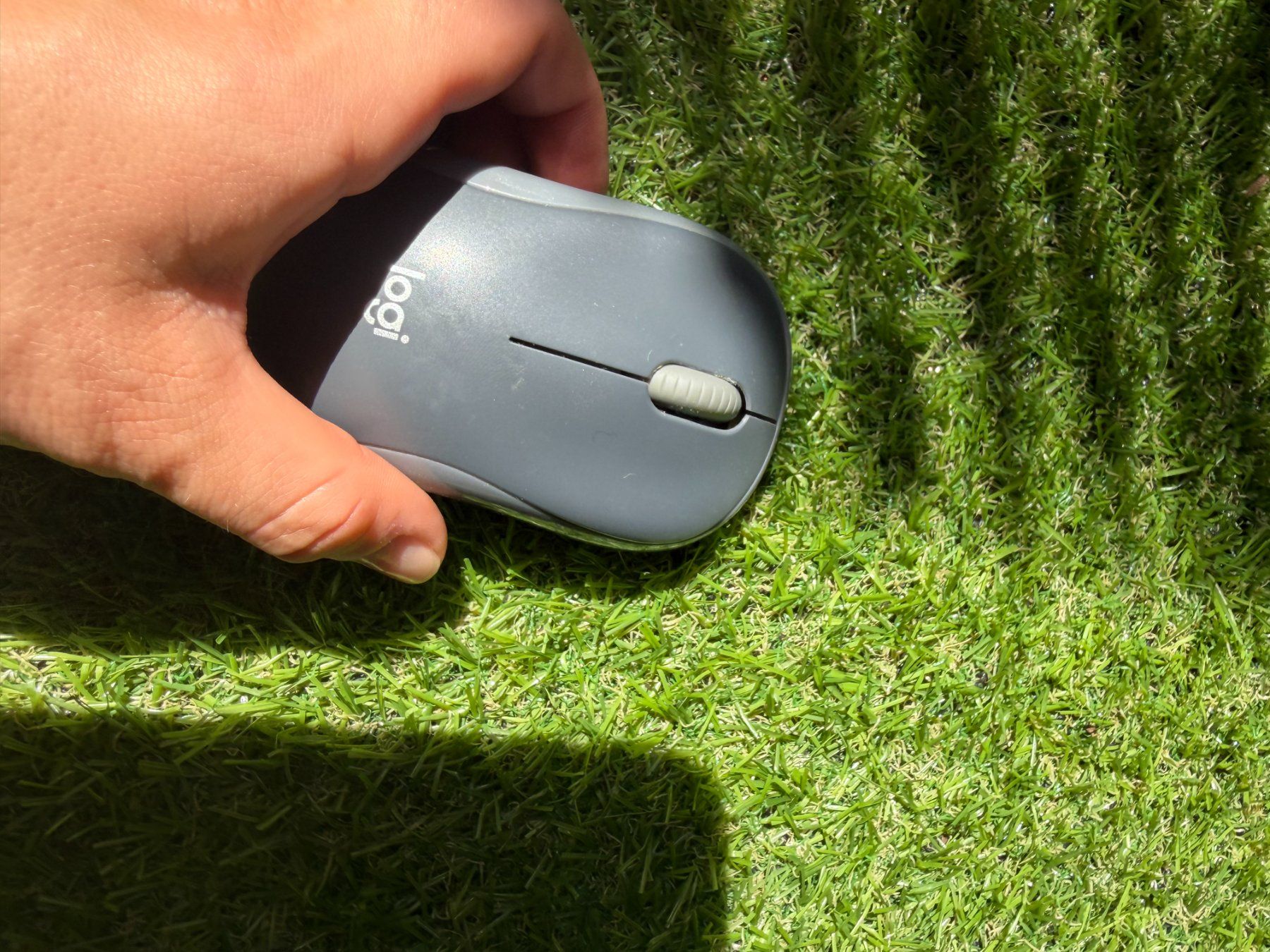 Logitech Mouse: Logitech M185 Kabellose Maus Grau – Usato da Riehen venduto da ann_76jw 1