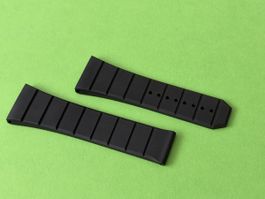 OMEGA Bracelet en caoutchouc