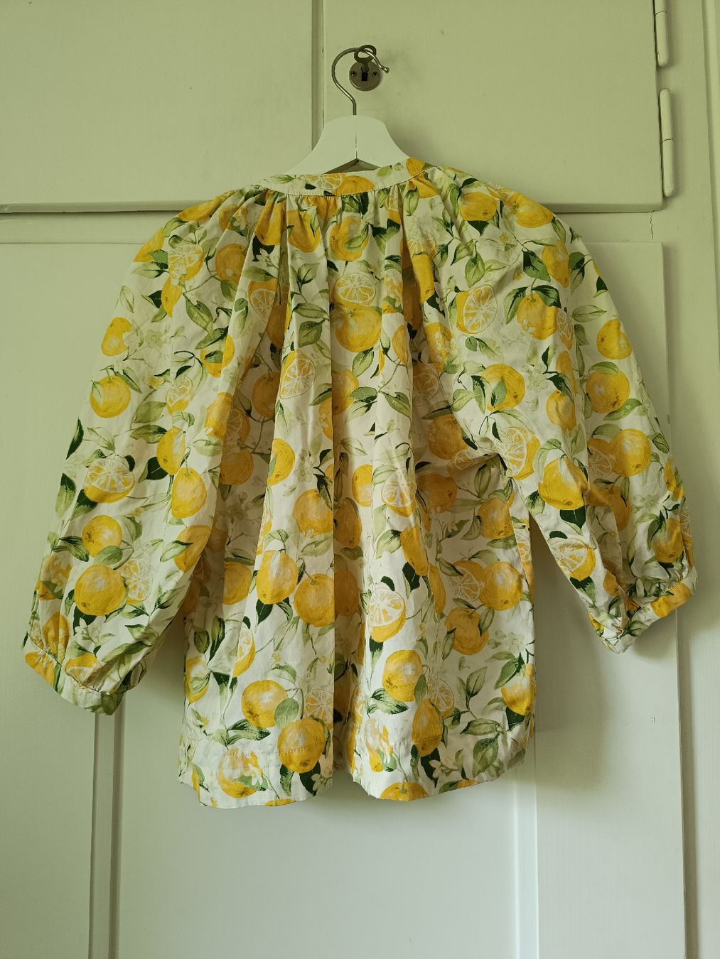 H&M Camicette: Sommerliche Bluse mit Zitronenmuster, Grösse S – Usato da Zürich venduto da salsera44 1