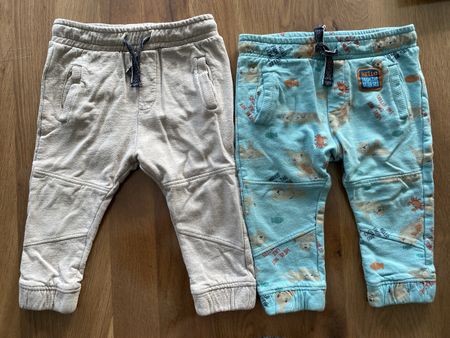2 Baby Hosen Bio Baumwolle beige blau Grösse 80 gebraucht