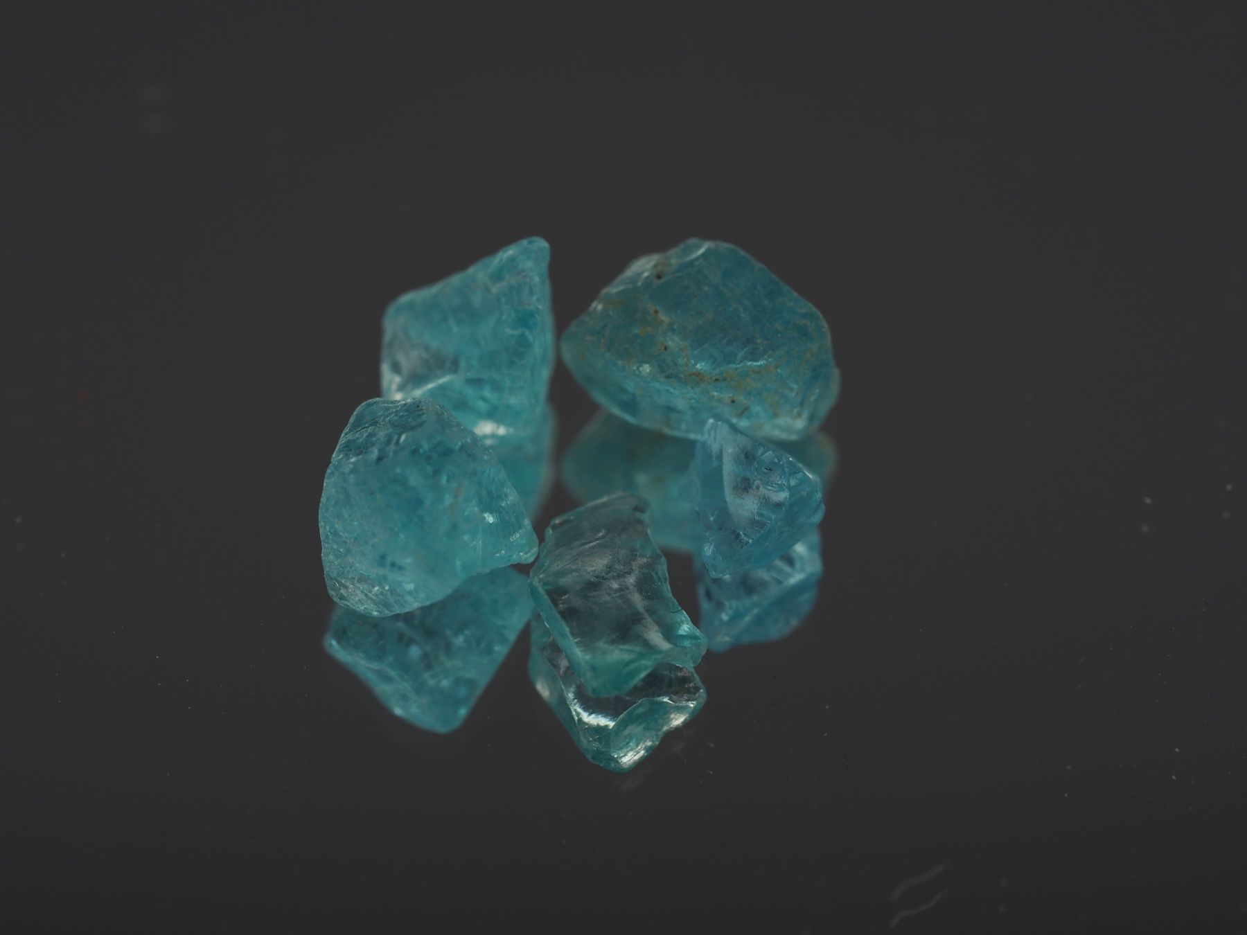 Pietre preziose: Ab 1CHF - Apatite (5 Rohstein) 3.0ct – Nuovo e nell'imballaggio originale da Buchs SG venduto da OTNaturalGems 3