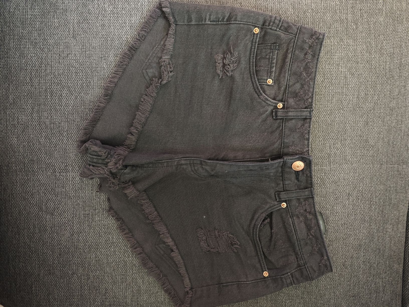 Jeans: Sexy shorts jeans – Neuf (Voir description) à Meyrin par Muchacho7 1