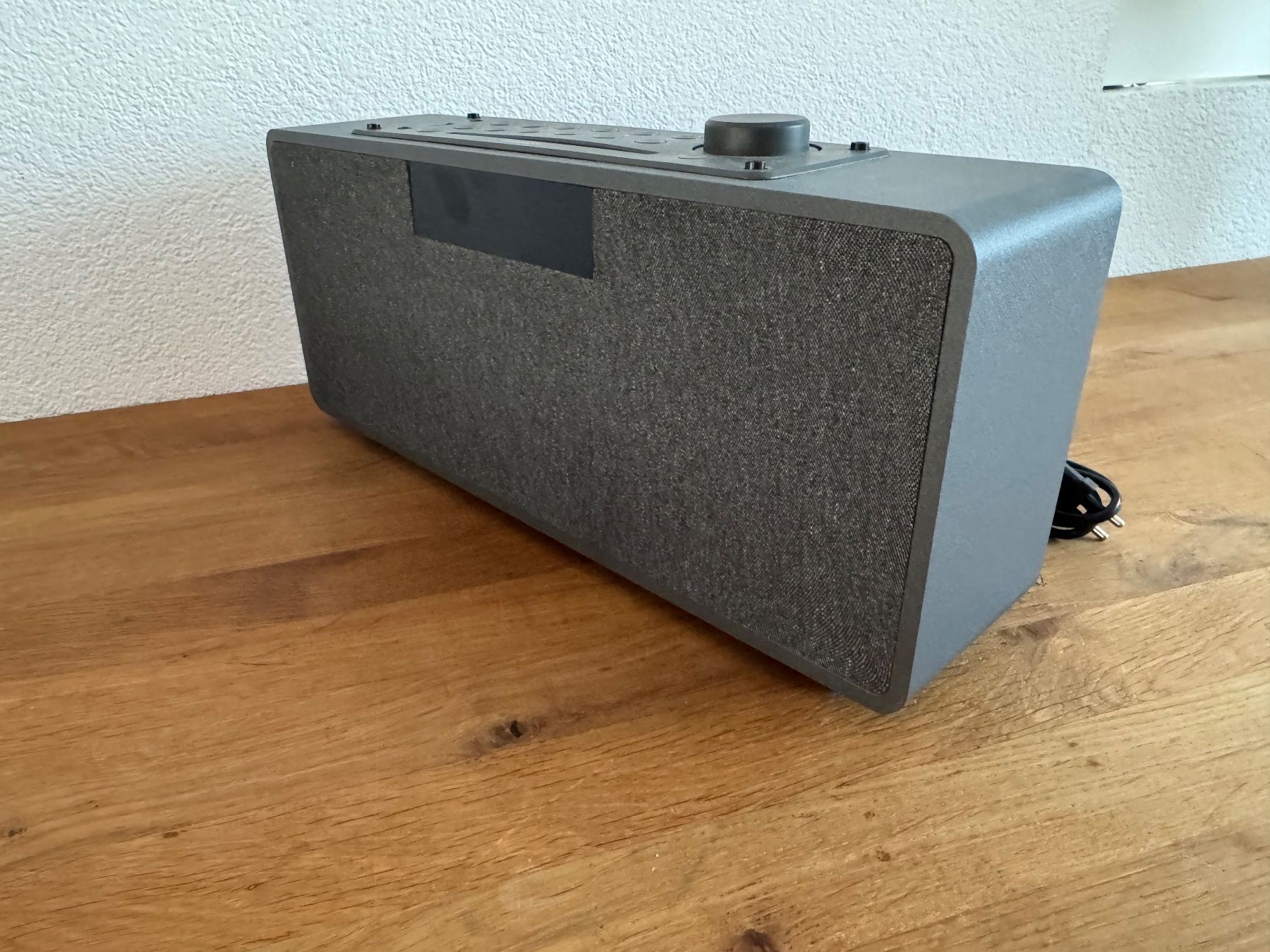 Medion Lettore multimediale & Streamer: Medion VERTIKALES MIKRO- AUDIO-SYSTEM P64131 Bluetooth. – Usato da Frauenfeld venduto da lona05 3