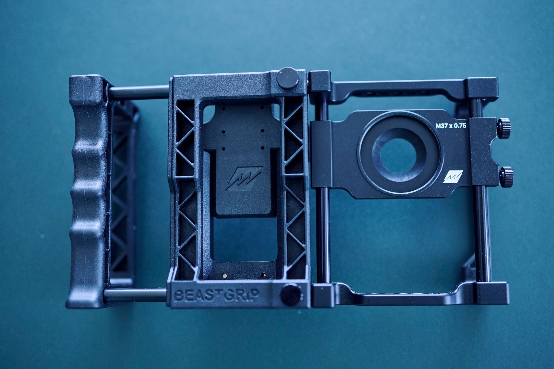 Covers & Schutzfolien: Beastgrip Pro Kamera cage für iPhone- und Android-Smartphone – Gebraucht aus Meilen von danielson0_3 3