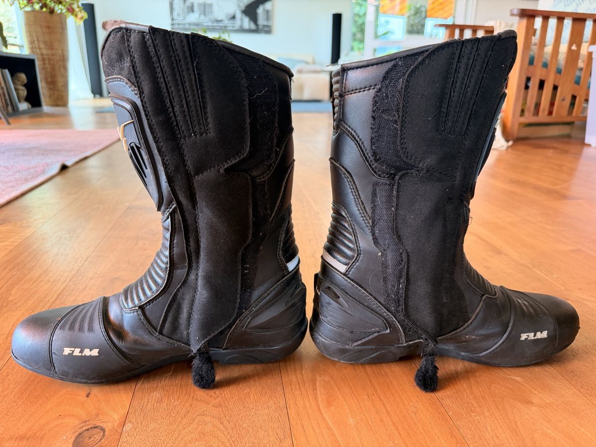 FLM Chaussures hommes: Motorradstiefel FLM schwarz Grösse 43 – D'occasion à Richterswil par Denhaltnoed 1