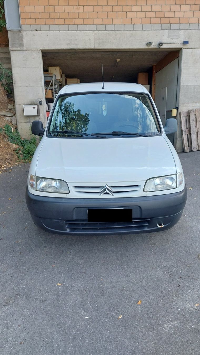 Citroën Automobili: Citroen Berlingo 1.4i – Usato da Konolfingen venduto da Sohonewyork 3