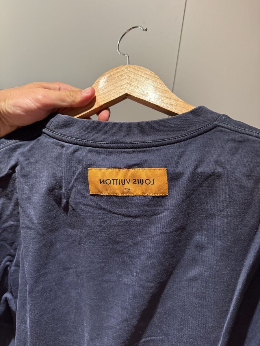 Louis Vuitton T-Shirts: Louis Vuitton Front Logo Tee – Gebraucht aus Genève von SG_73 1