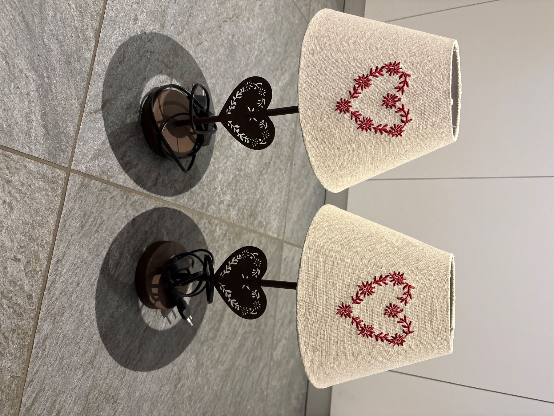 Lampade: Lampes de chevet neuves – Usato da Haute-Nendaz venduto da PINKBERRY