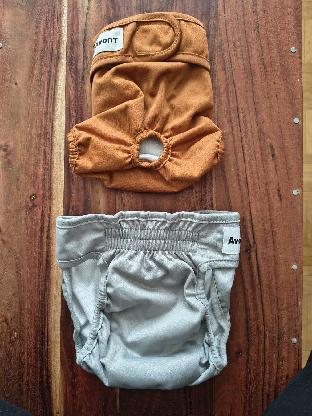 Abbigliamento: Avont Pet Diapers - Size M, Adjustable, Washable - Set! – Nuovo (secondo la descrizione) da Berikon venduto da sil_6ym8 1
