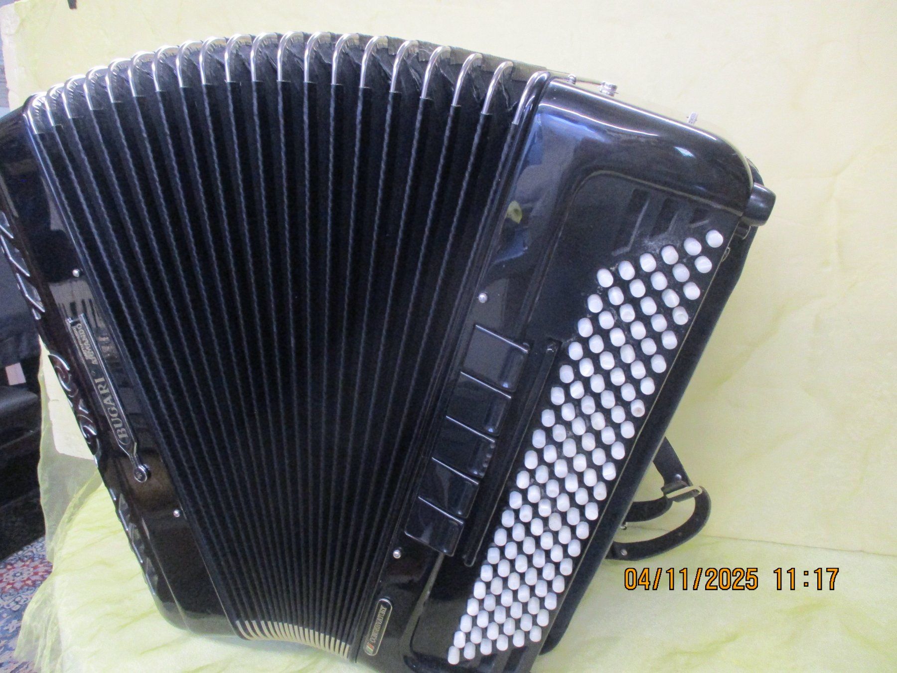 Strumenti musicali: Akkordeon Bugari 320 J/C Converter – Usato da Jegenstorf venduto da Oktavio 4