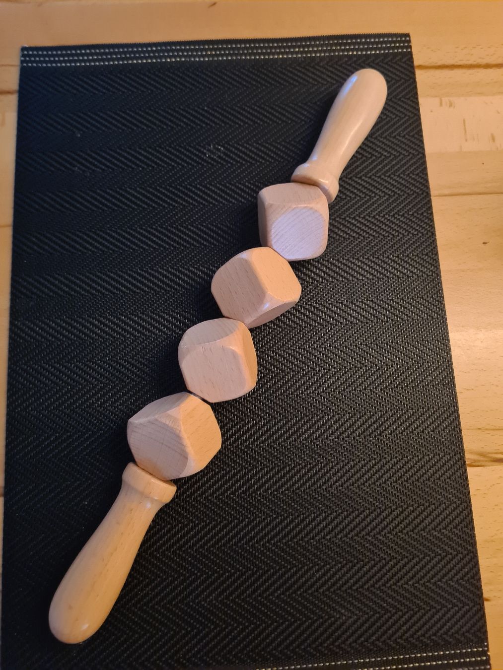 Dispositivi per massaggi: Maderoholz zur Cellulite Massage – Nuovo e nell'imballaggio originale da Schlatt ZH venduto da Deiali