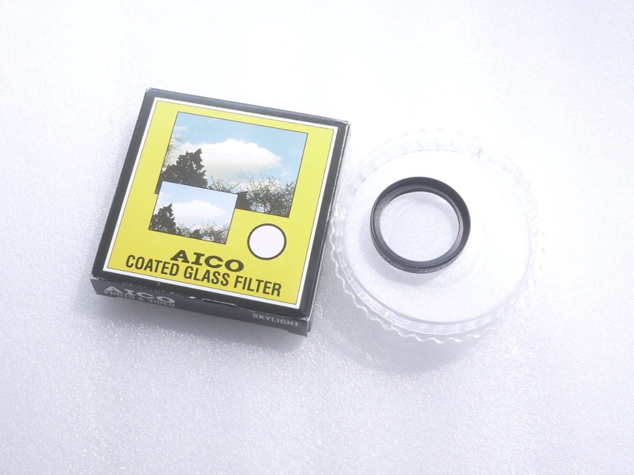 Filtri: Aico 27mm Skylight Screw-in Filter. Japan. – Nuovo e nell'imballaggio originale da Egg b. Zürich venduto da JCB