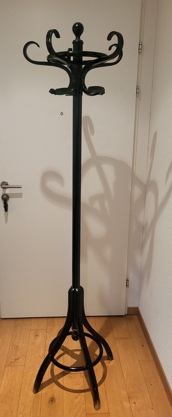 Autres décorations & accessoires: Keiderständer aus Holz – D'occasion à Gutenswil par ghekko88