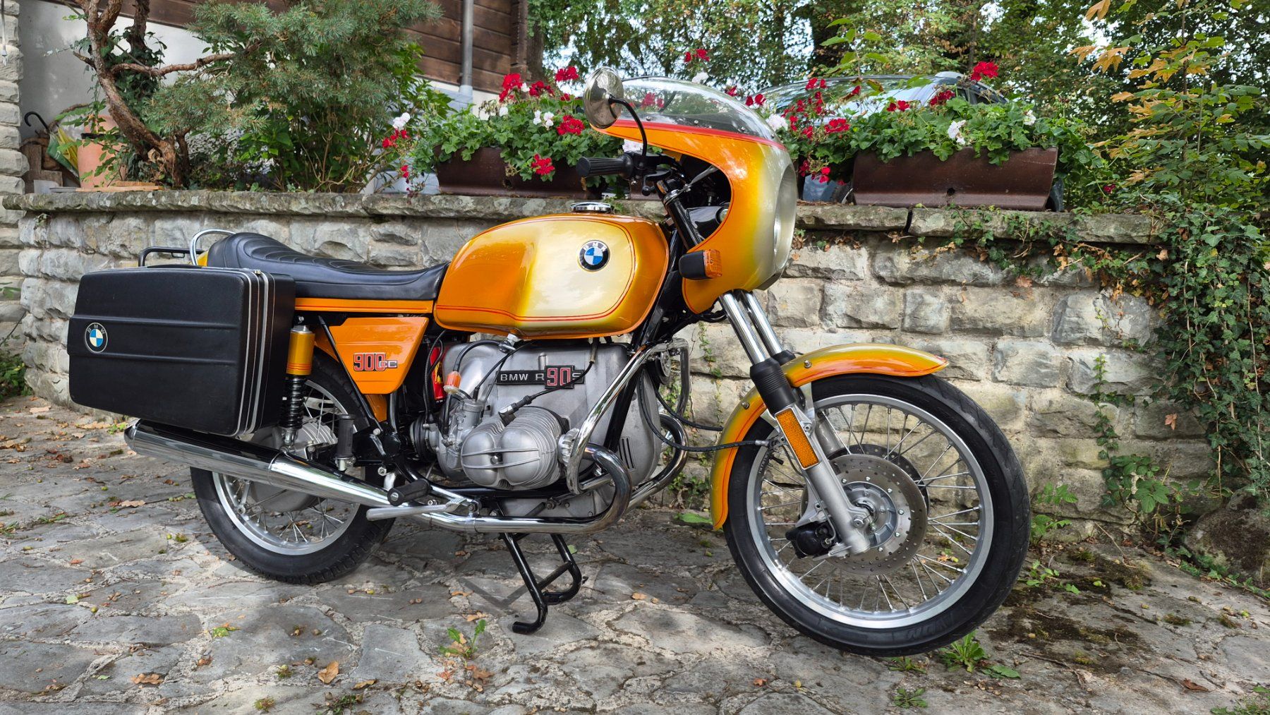 BMW Strada: BMW R 90S – Usato da Buhwil venduto da Donron0