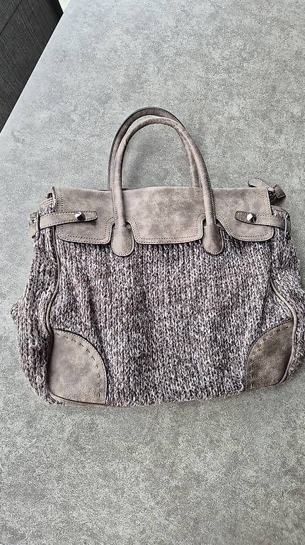 Borse da donna: Elegante Damenhandtasche – Usato da Wiler b.Utzenstorf venduto da Sonnenblume1990