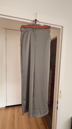 Pantalon fluide d'été couleur kaki taille 36