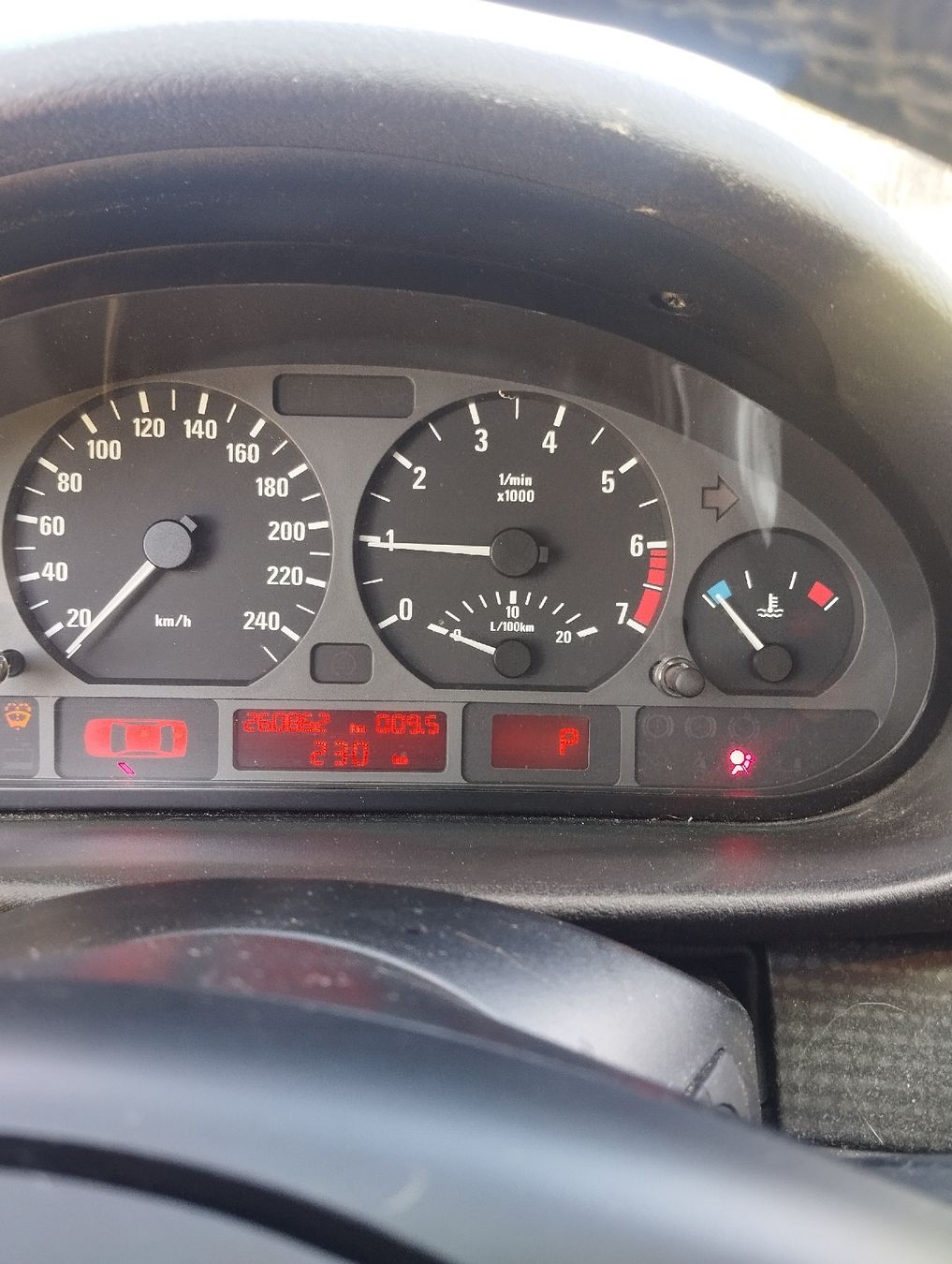 BMW Autos: BMW E46 320i Touring mit MFK – Defekt aus Heitenried von Chris351 5