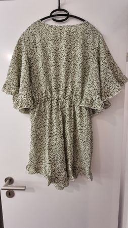 Jumpsuit Damen Shein Blumenmuster Gruen Weiss Grösse M neu