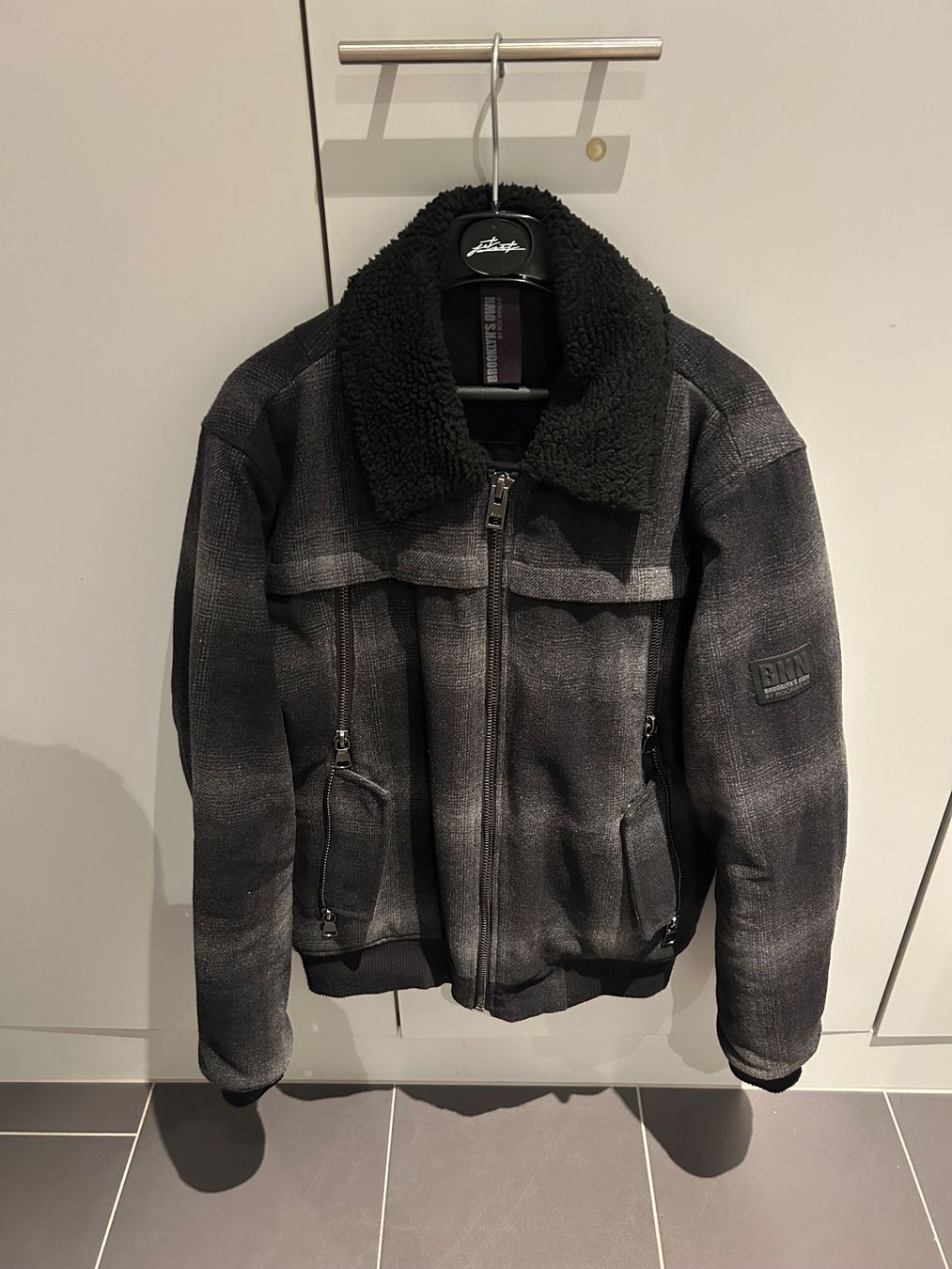 Giacche: Winter Jacke Rocawear – Usato da Schlieren venduto da Leavio