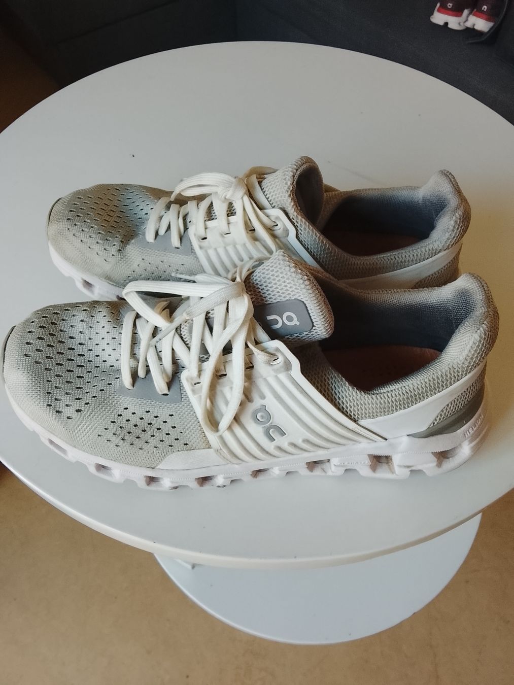 On Scarpe da donna: ON Schuhe Cloudswift Damen Gr. 39 – Usato da Lenzerheide/Lai venduto da yvo_qjr8 1